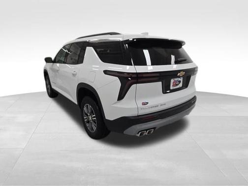 2026 Chevrolet Traverse AWD LT