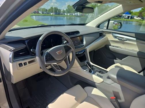 2017 Cadillac XT5 Luxury AWD