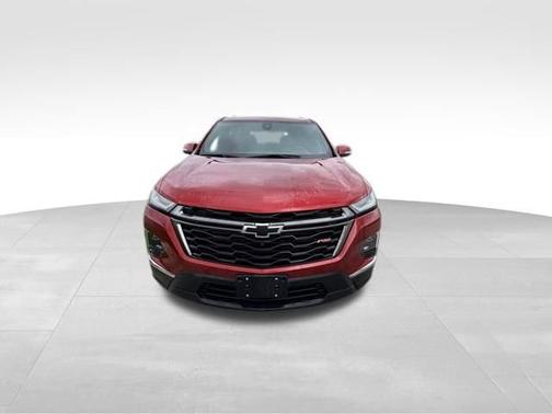 Radiant Red Tintcoat 2023 Chevrolet Traverse RS