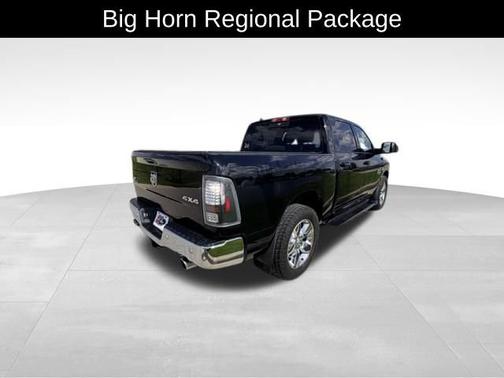 Diamond Black Crystal Pearlcoat 2019 RAM 1500 Classic Big Horn