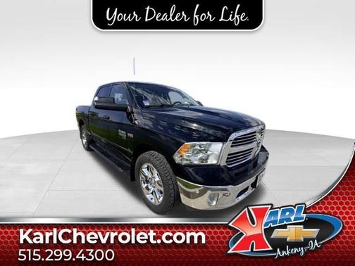 Diamond Black Crystal Pearlcoat 2019 RAM 1500 Classic Big Horn