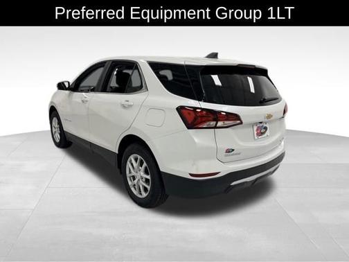 Iridescent Pearl Tricoat 2023 Chevrolet Equinox 1LT