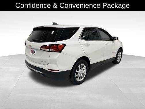 Iridescent Pearl Tricoat 2023 Chevrolet Equinox 1LT