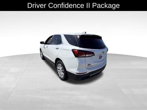 Iridescent Pearl Tricoat 2023 Chevrolet Equinox 1LT