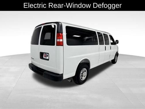 Summit White 2025 Chevrolet Express 3500 LS