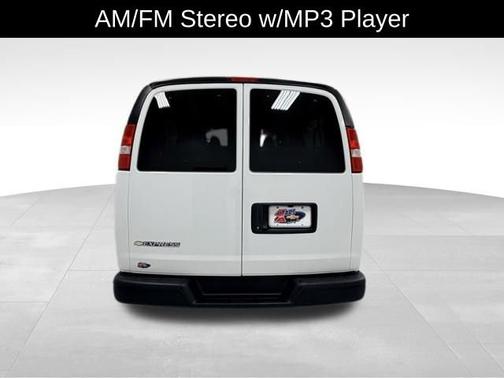 Summit White 2025 Chevrolet Express 3500 LS