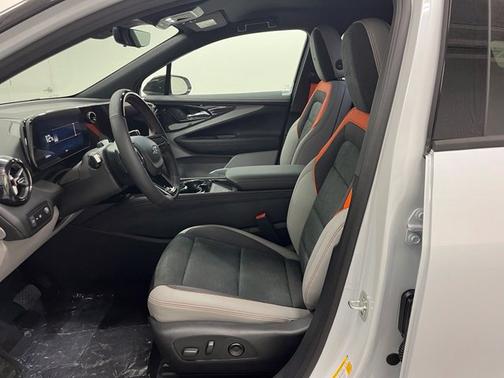Polar White Tricoat 2027 Chevrolet Blazer EV AWD SS