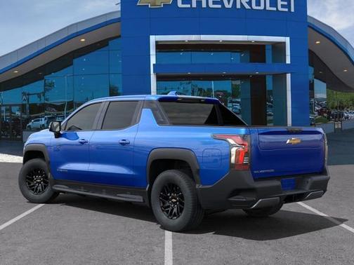 2025 Chevrolet Silverado EV LT