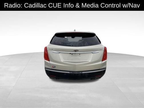 Silver Coast Metallic 2017 Cadillac XT5 Luxury AWD