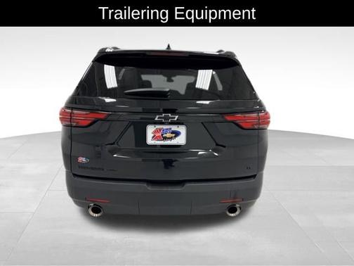 Mosaic Black Metallic 2023 Chevrolet Traverse LT Cloth