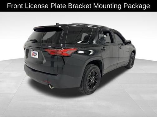 Mosaic Black Metallic 2023 Chevrolet Traverse LT Cloth