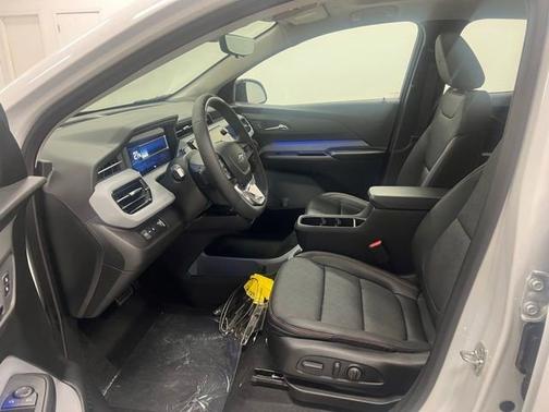 Summit White 2027 Chevrolet Bolt RS