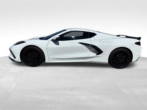 Arctic White 2023 Chevrolet Corvette 2LT