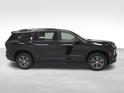 2026 Chevrolet Traverse AWD LT