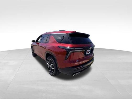 Radiant Red Tintcoat 2026 Chevrolet Traverse AWD High Country