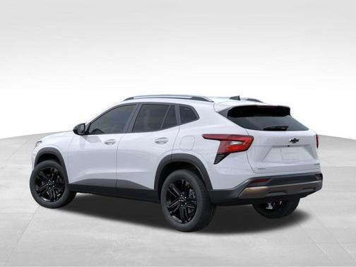 Summit White 2026 Chevrolet Trax ACTIV
