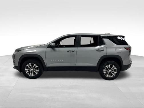 Sterling Gray Metallic 2026 Chevrolet Equinox FWD LT