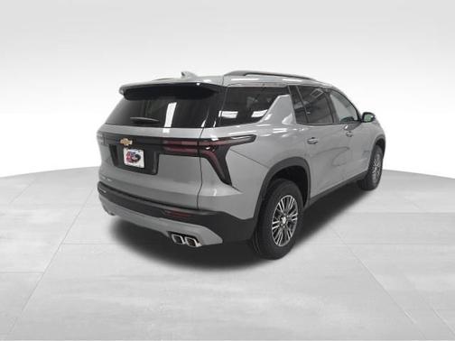 Sterling Gray Metallic 2026 Chevrolet Traverse AWD LT