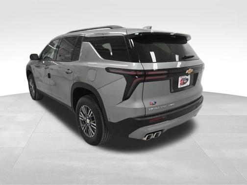 2026 Chevrolet Traverse AWD LT