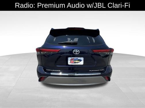 2022 Toyota Highlander Platinum