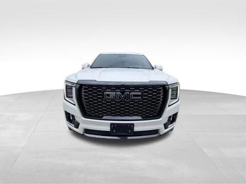 White Frost Tricoat 2023 GMC Yukon Denali Ultimate