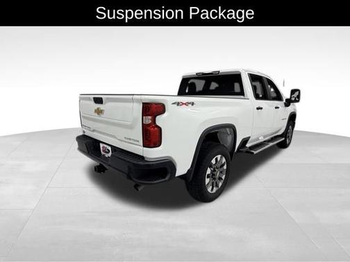 Summit White 2025 Chevrolet Silverado 2500 Custom