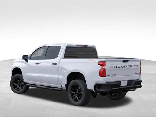 Summit White 2026 Chevrolet Silverado 1500 Custom Trail Boss