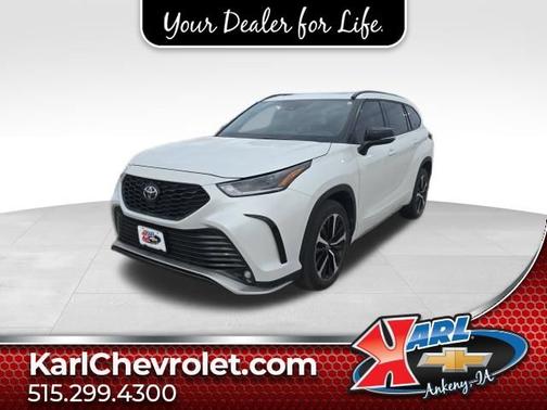 2022 Toyota Highlander XSE