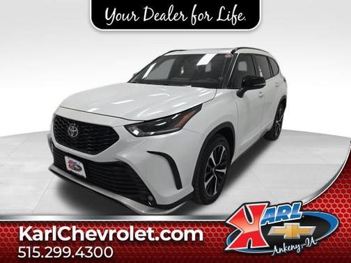 2022 Toyota Highlander XSE