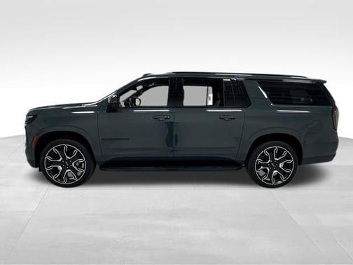 2025 Chevrolet Suburban RST