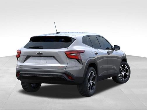 Sterling Gray Metallic 2026 Chevrolet Trax 1RS