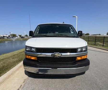 2024 Chevrolet Express 2500 1WT