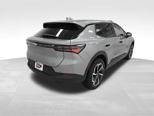 Sterling 2026 Chevrolet Equinox EV LT1 w/PCY