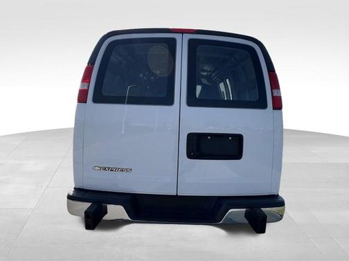 2023 Chevrolet Express 2500 1WT