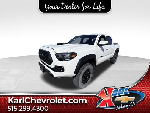 White 2022 Toyota Tacoma SR