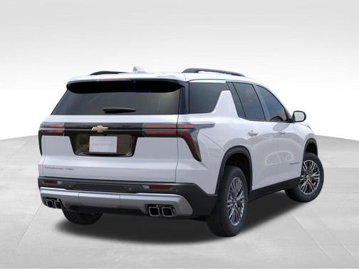 Summit White 2026 Chevrolet Traverse AWD LT