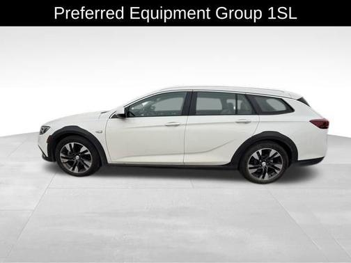 2019 Buick Regal TourX Essence
