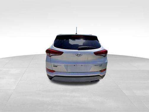 Molten Silver 2017 Hyundai TUCSON Sport