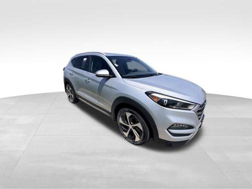 Molten Silver 2017 Hyundai TUCSON Sport