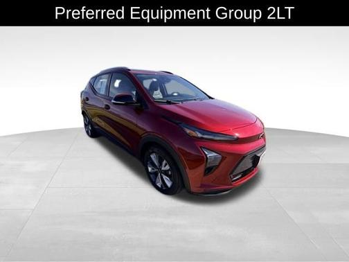 Cherry Red Tintcoat 2022 Chevrolet Bolt EUV LT