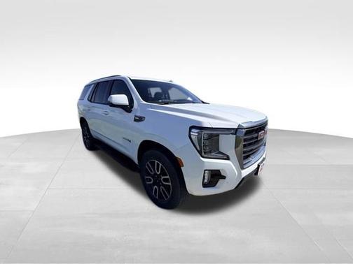 Summit White 2024 GMC Yukon AT4