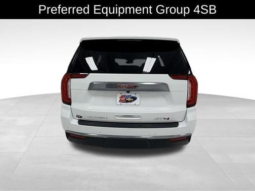 Summit White 2024 GMC Yukon AT4