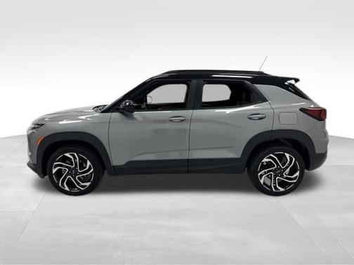 Sterling Gray Metallic 2026 Chevrolet Trailblazer RS
