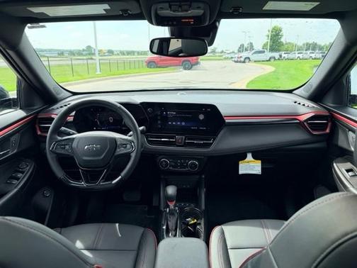 Sterling Gray Metallic 2026 Chevrolet Trailblazer RS