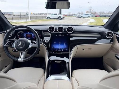 2023 Mercedes-Benz GLC 300 Base