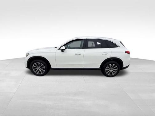 2023 Mercedes-Benz GLC 300 Base