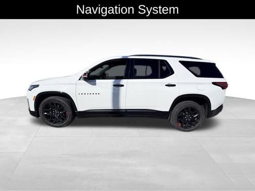 Summit White 2022 Chevrolet Traverse Premier