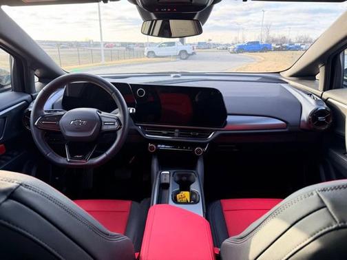 2025 Chevrolet Equinox EV RS