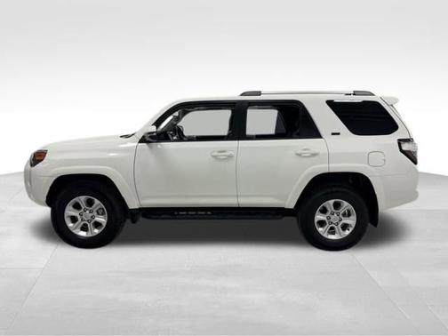 ICE CAP 2023 Toyota 4Runner SR5 Premium