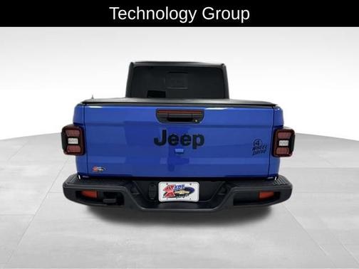 2021 Jeep Gladiator Willys